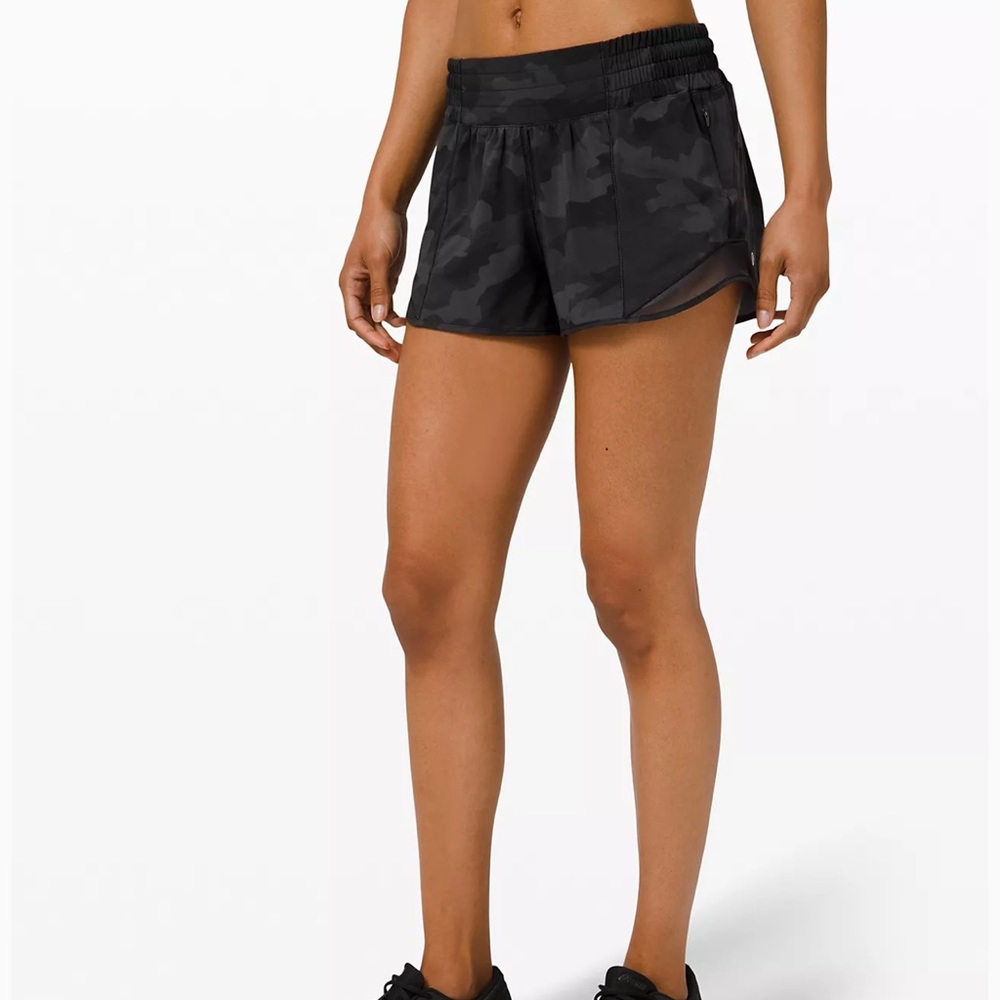 Lululemon Hotty Hot High-Rise Lined Short 4"